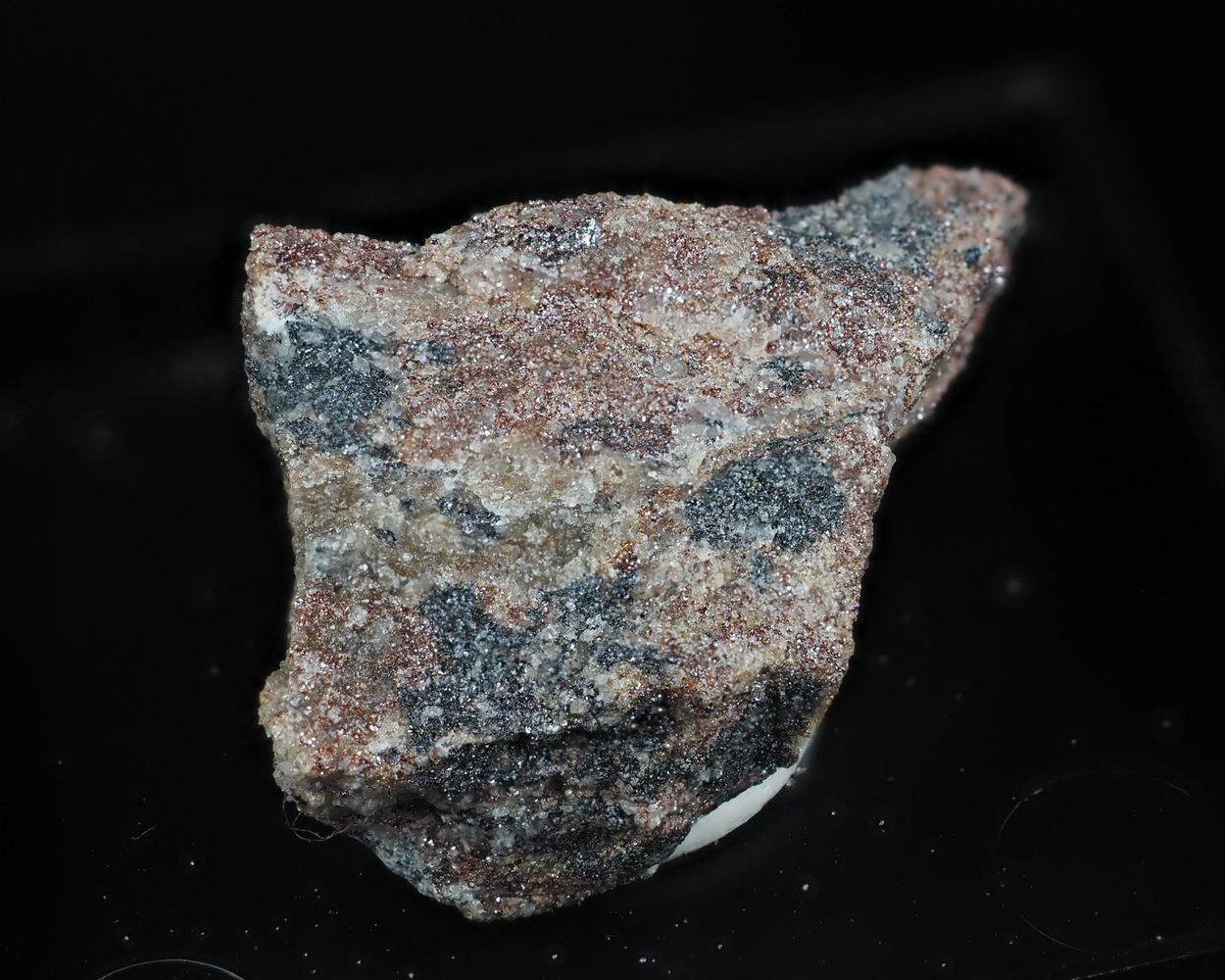 Freudenbergite