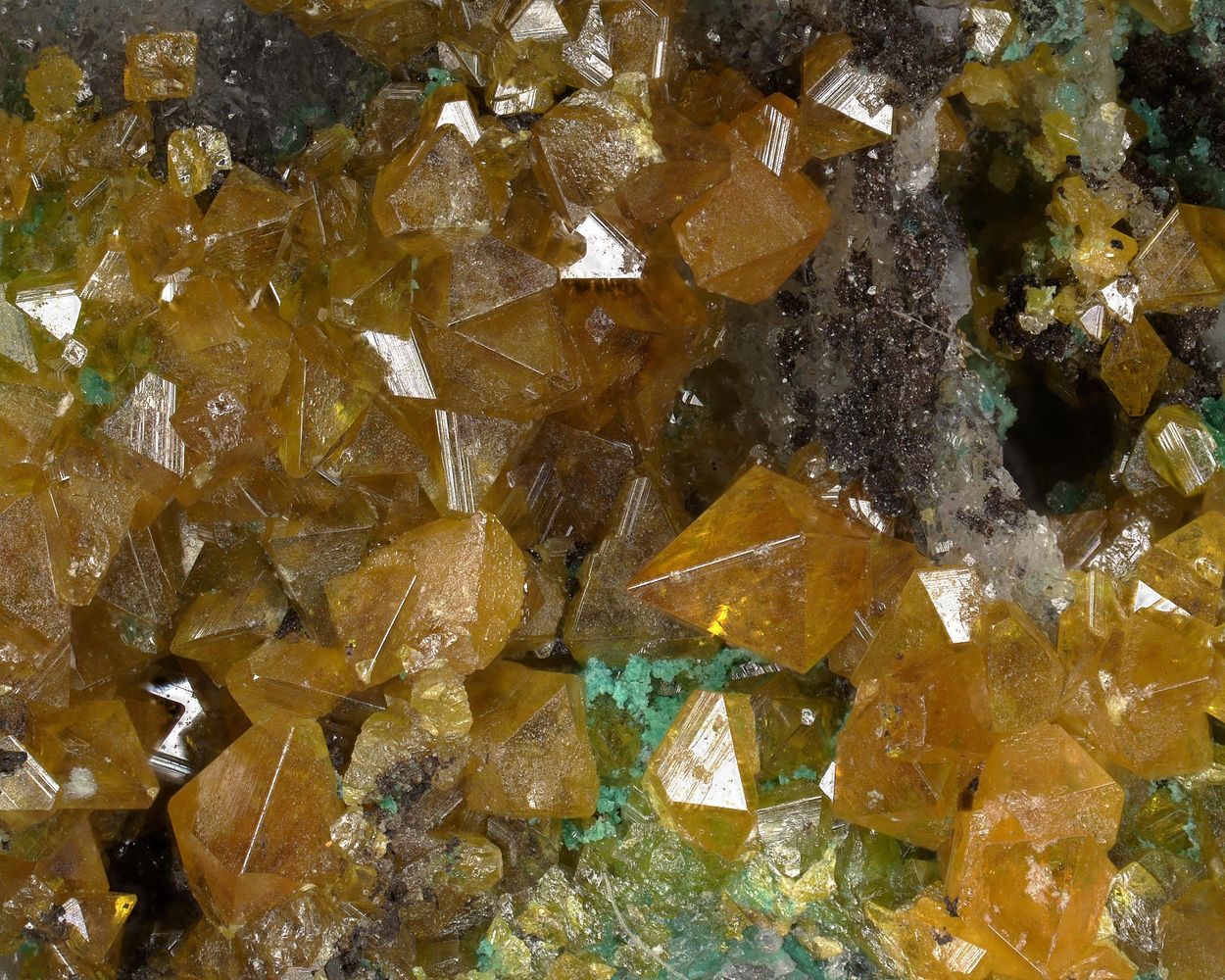 Wulfenite