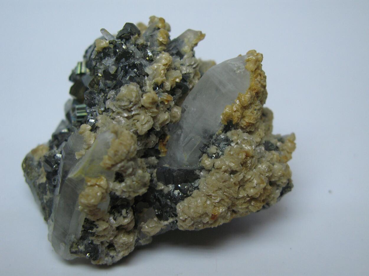 Tetrahedrite & Pyrite & Quartz