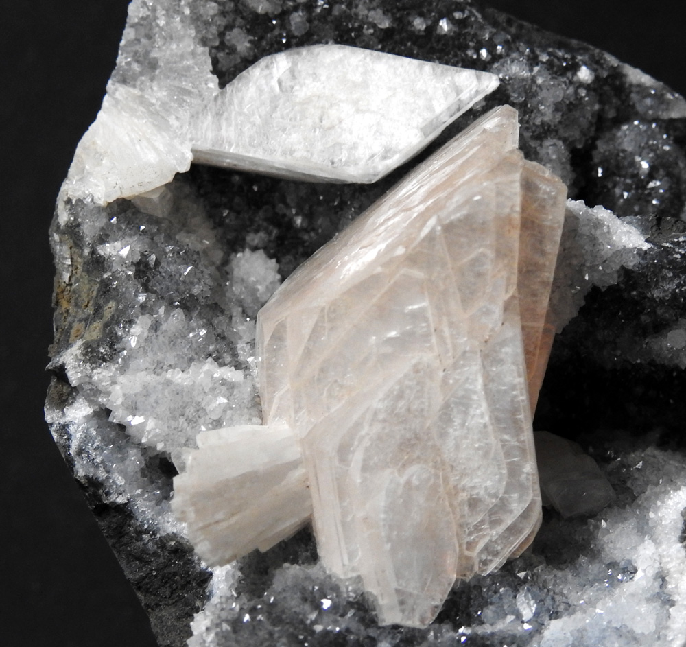 Heulandite & Chalcedony