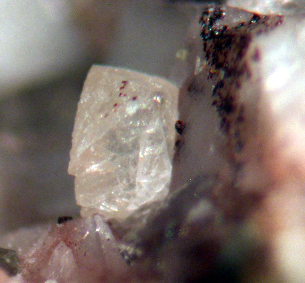 Kainosite-(Y) & Hingganite-(Y)