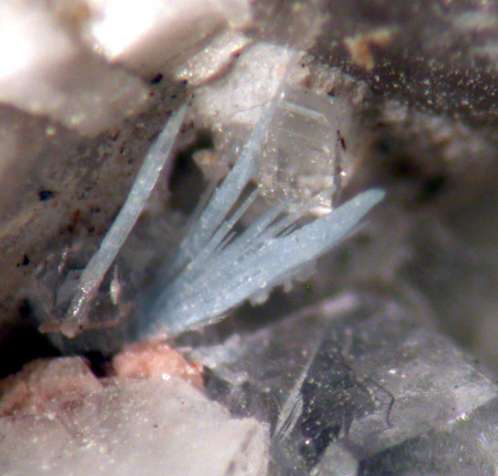 Thortveitite & Fluorite