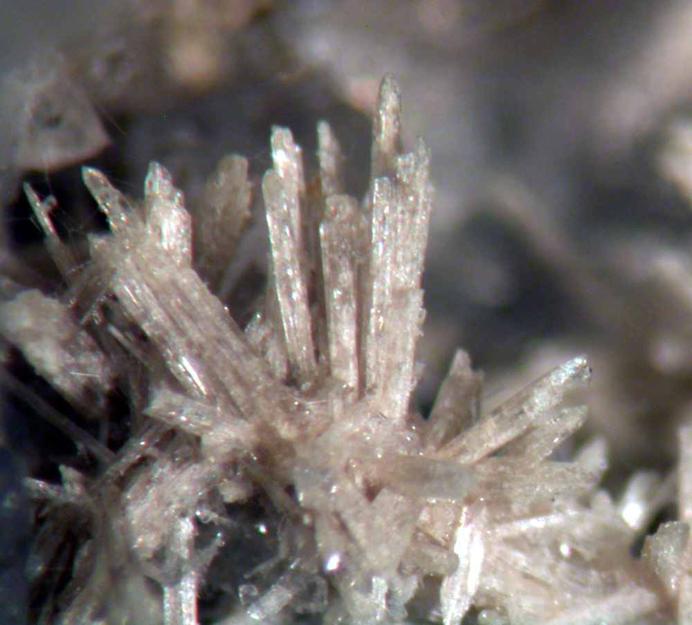 Clinozoisite Quartz & Fluorite