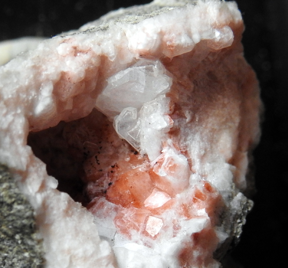 Apophyllite & Analcime