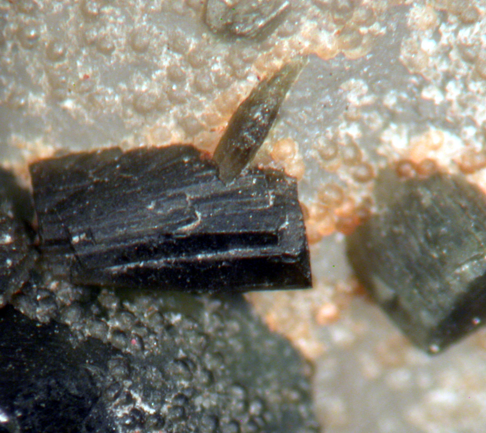 Beryllonite Zanazziite & Apatite