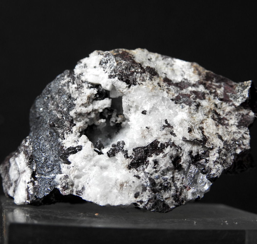Piemontite & Tremolite