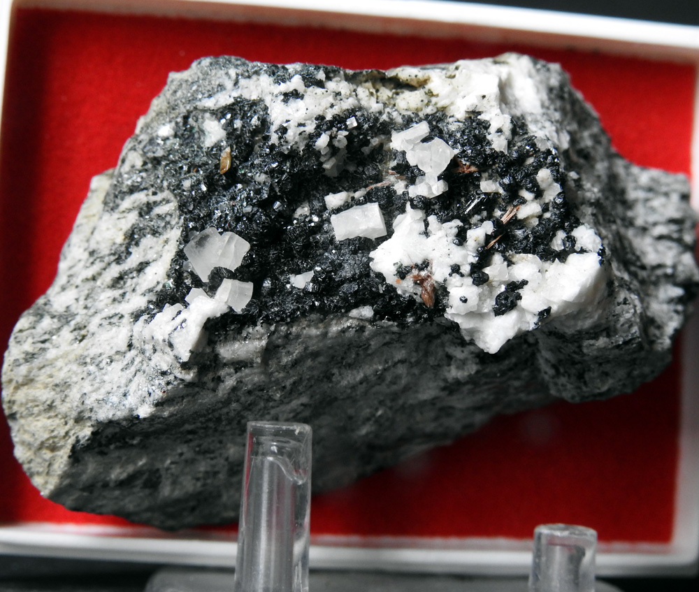 Apatite Pennine & Titanite