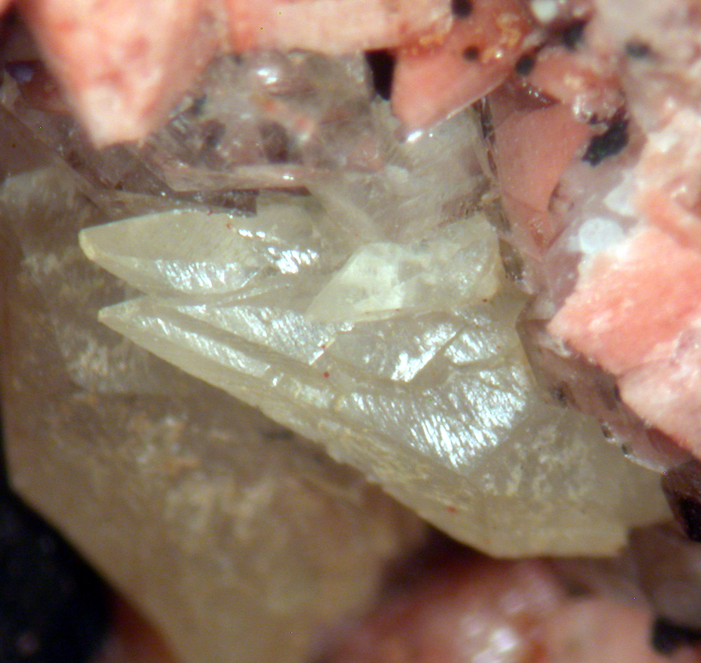 Calcite Synchysite-(Ce) & Orthoclase