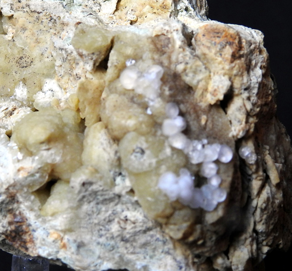 Volkonskoite Calcite & Melanophlogite