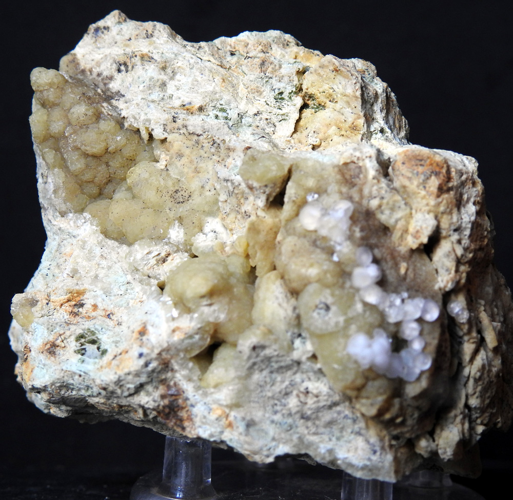 Volkonskoite Calcite & Melanophlogite