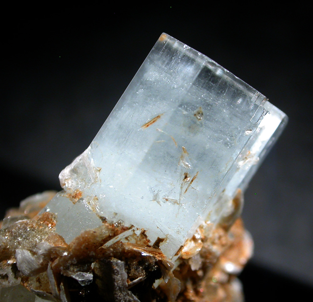 Beryl Var Aquamarine