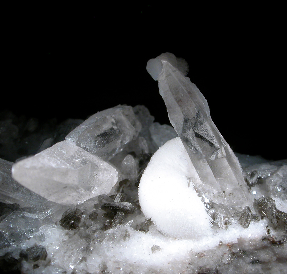 Scolecite & Quartz