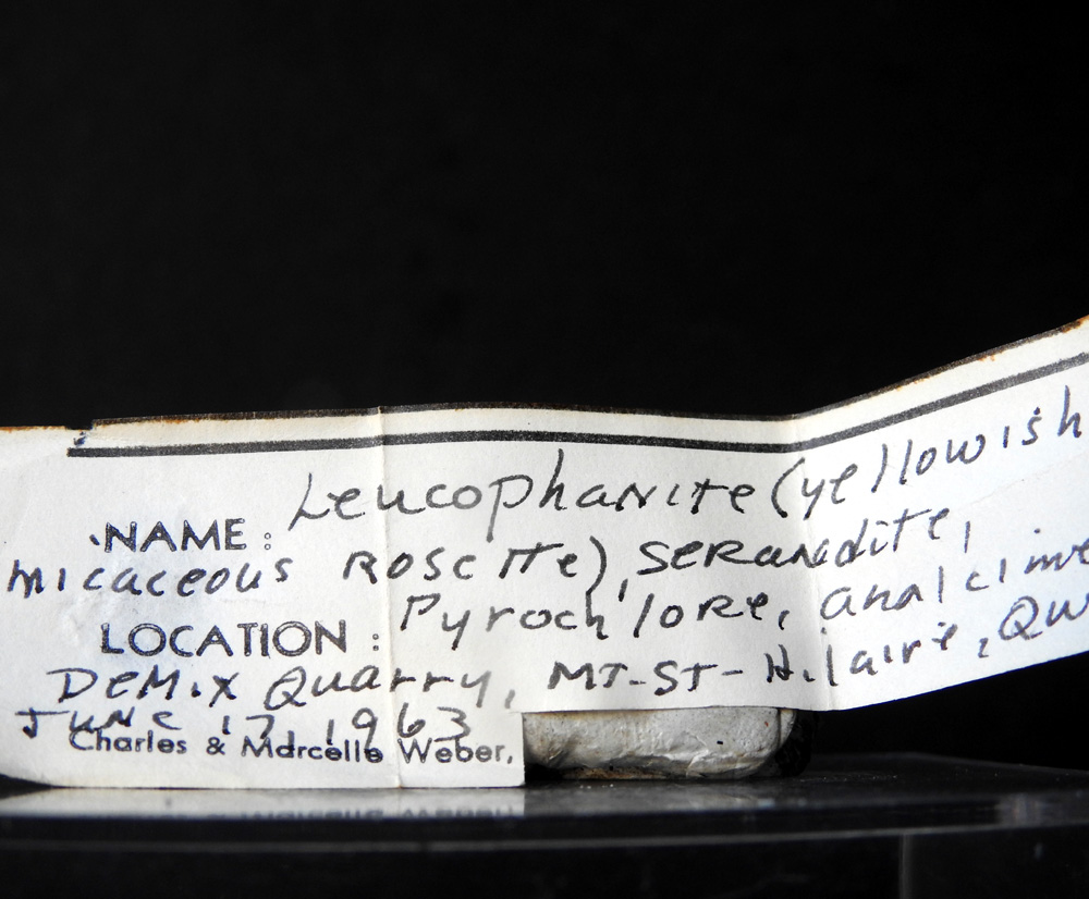 Leucophanite & Sérandite