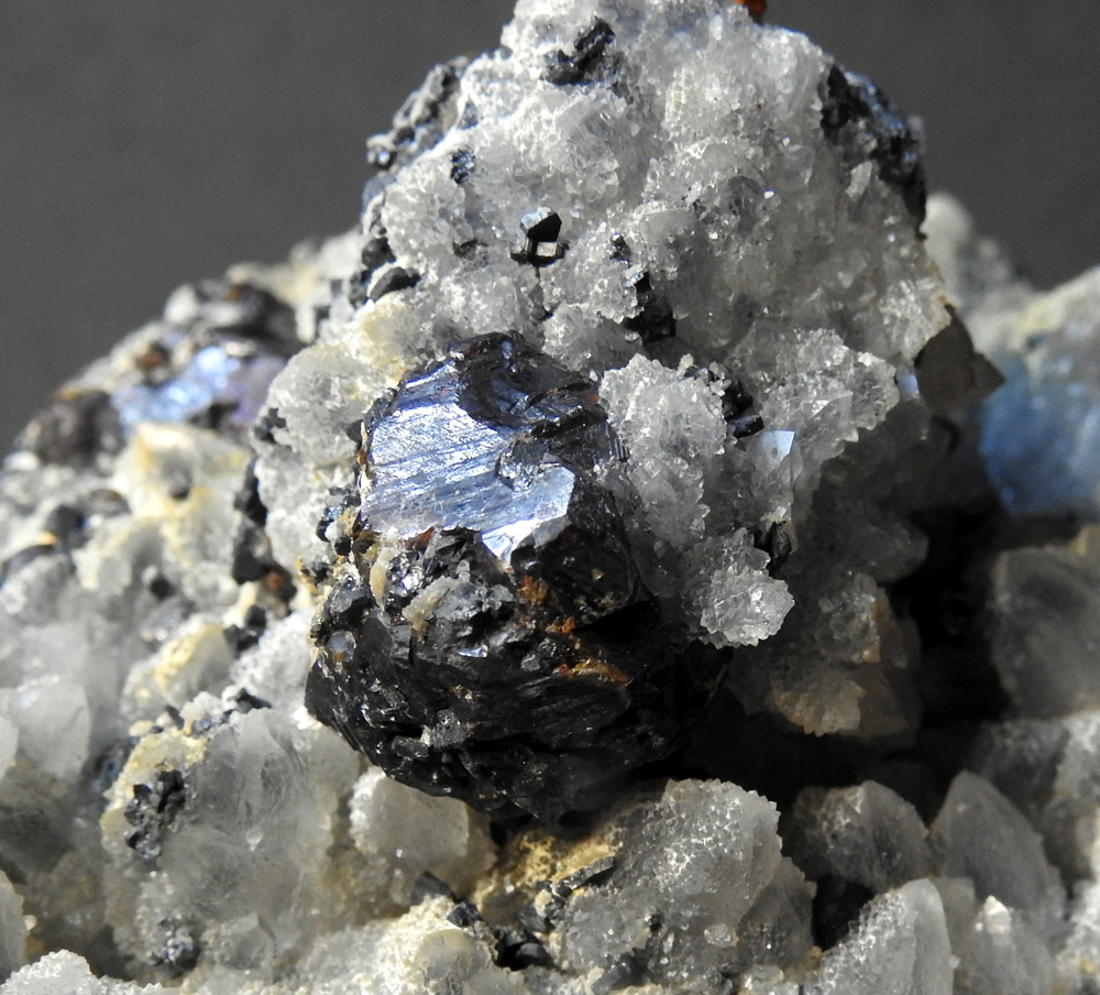 Boulangerite Sphalerite & Quartz