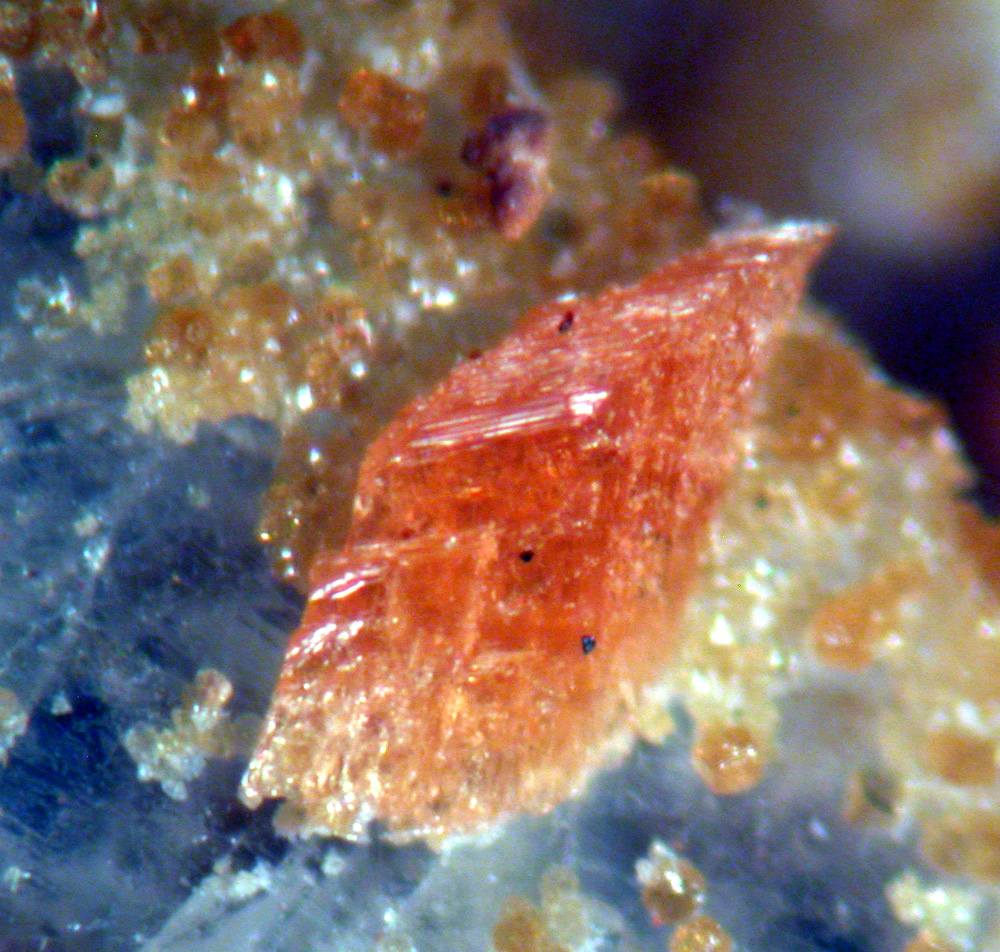 Laueite Cyrilovite & Leucophosphite