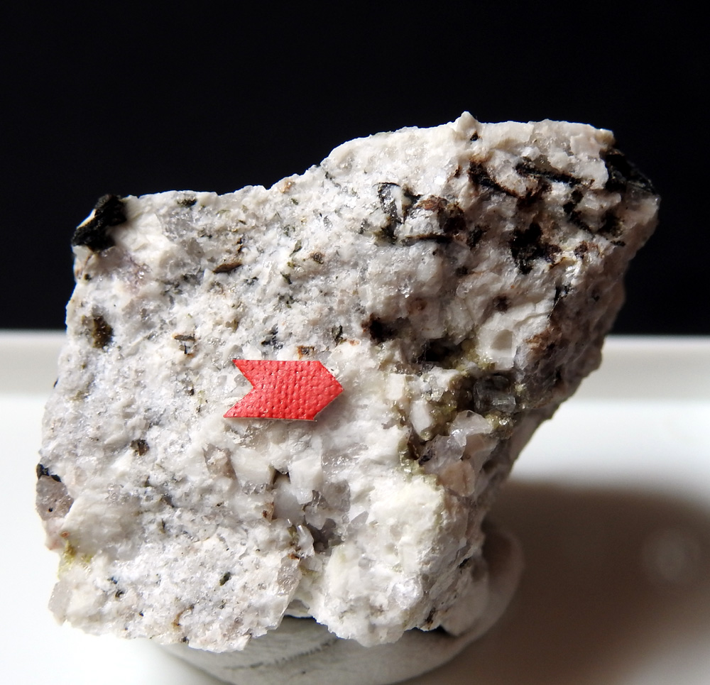 Euxenite-(Y) Thorite & Fluorite