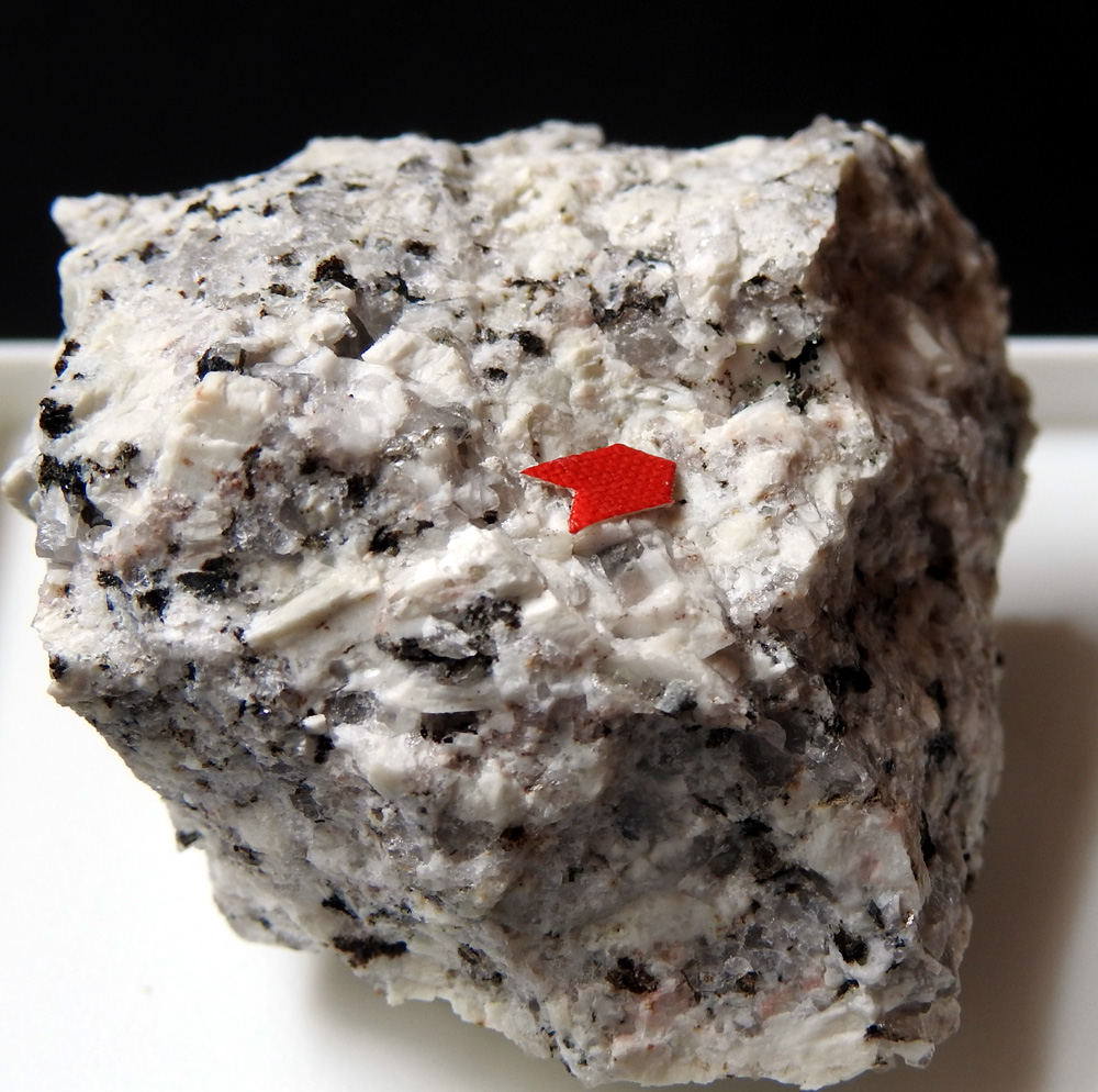 Pumpellyite & Kainosite-(Y)