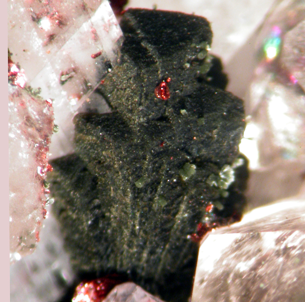 Fluorite Epidote Pumpellyite Hematite & Gadolinite