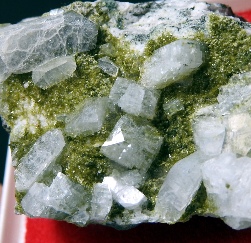Heulandite & Epidote