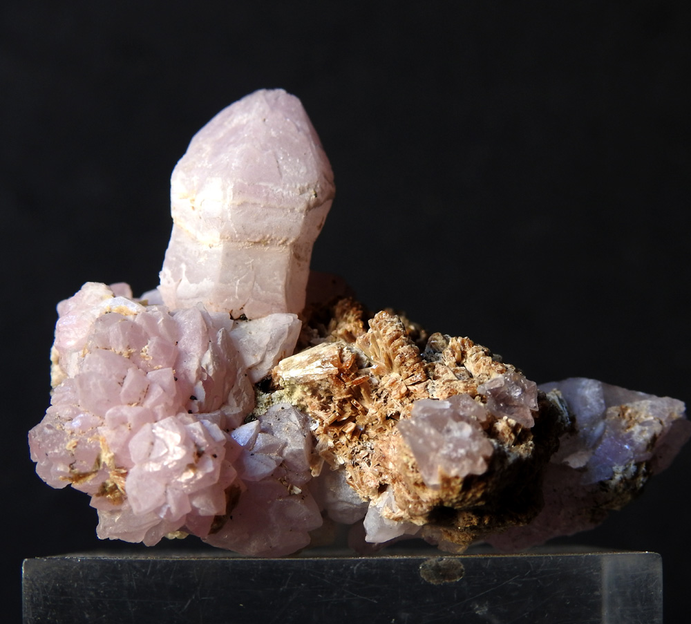 Scepter Quartz & Eosphorite