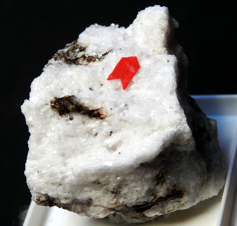 Hydroxylgugiaite & Bertrandite