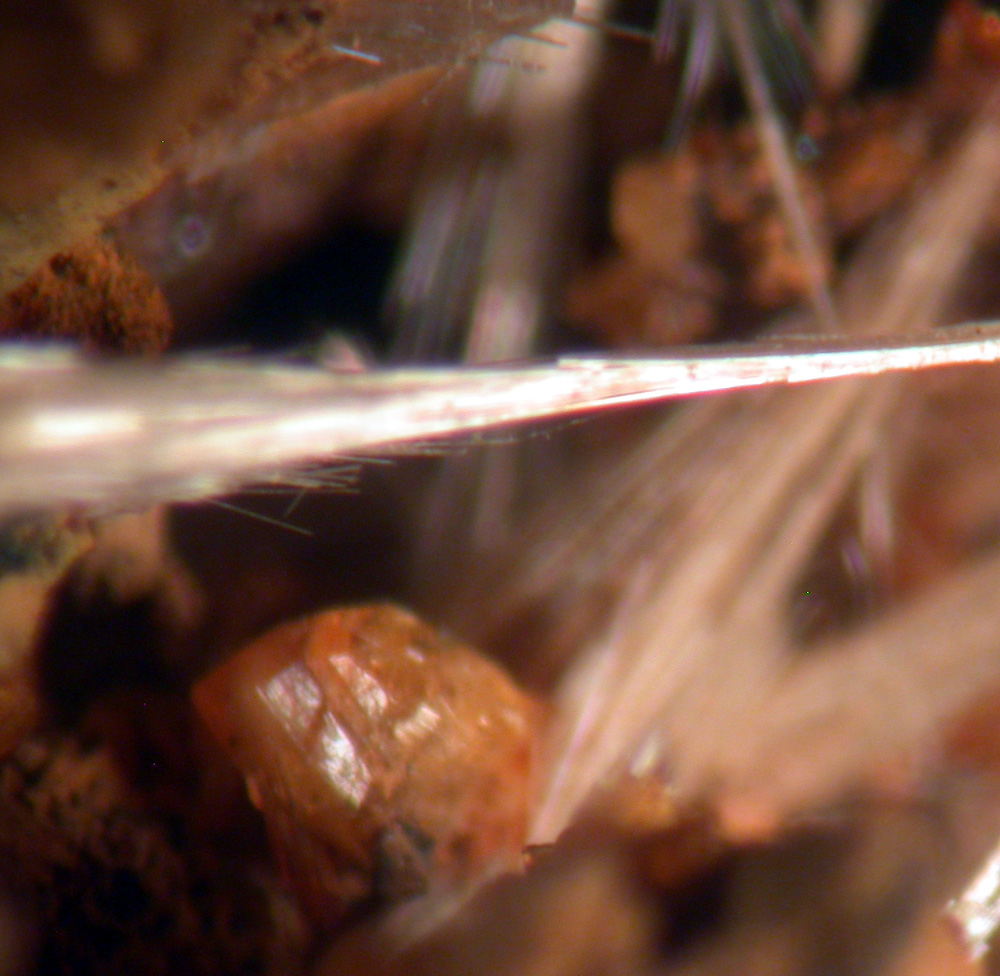 Strunzite Laueite & Pseudolaueite