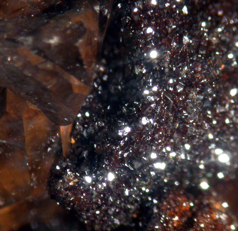 Descloizite Goethite & Calcite