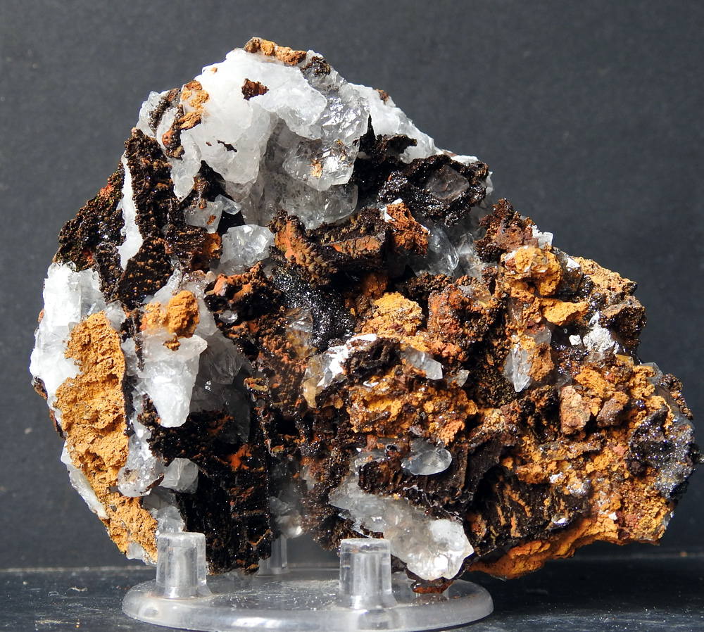 Descloizite Goethite & Calcite