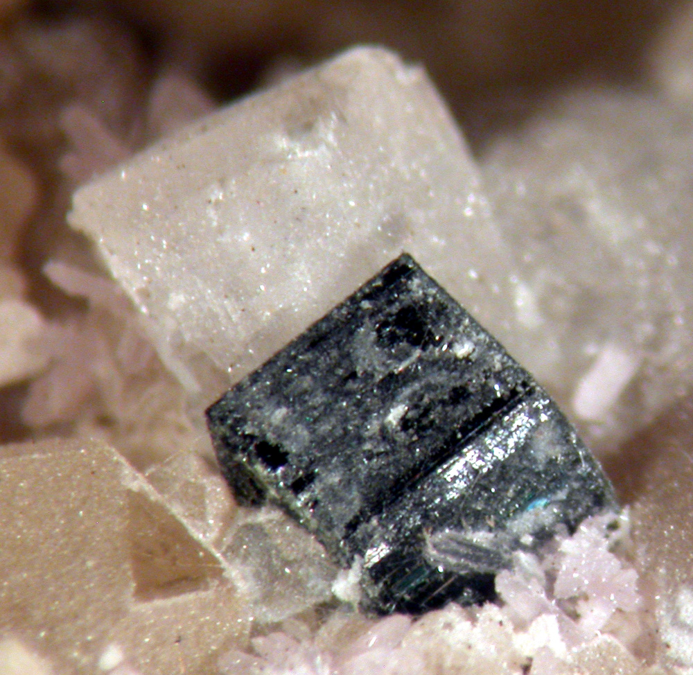 Calcioancylite-(Ce) Epididymite & Calcite