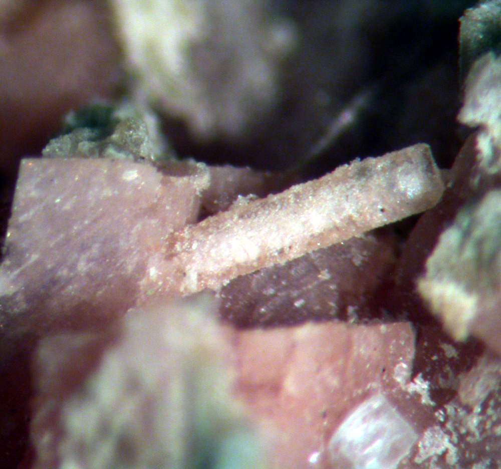 Rhodochrosite Nenadkevichite & Calcite