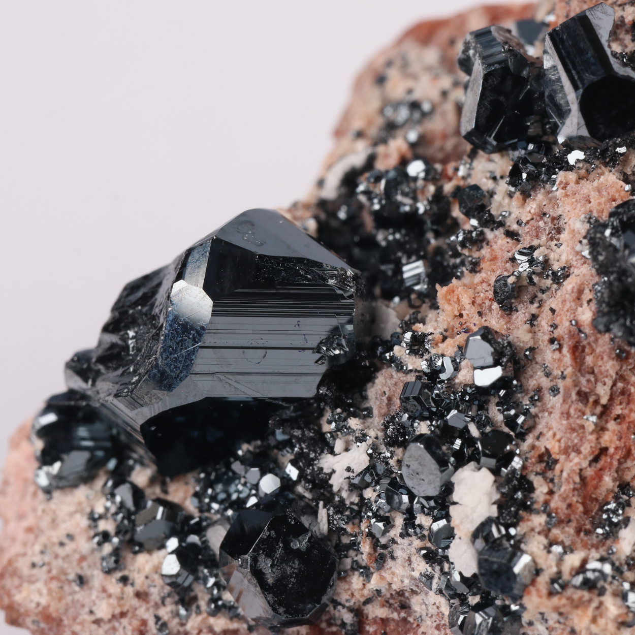 Baryte On Hausmannite On Calcite & Hematite