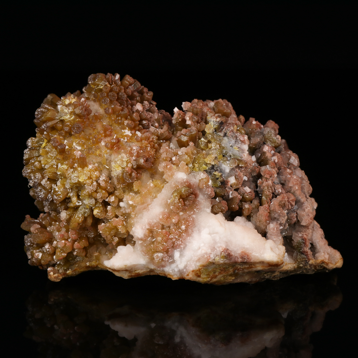 Calcite On Pyromorphite