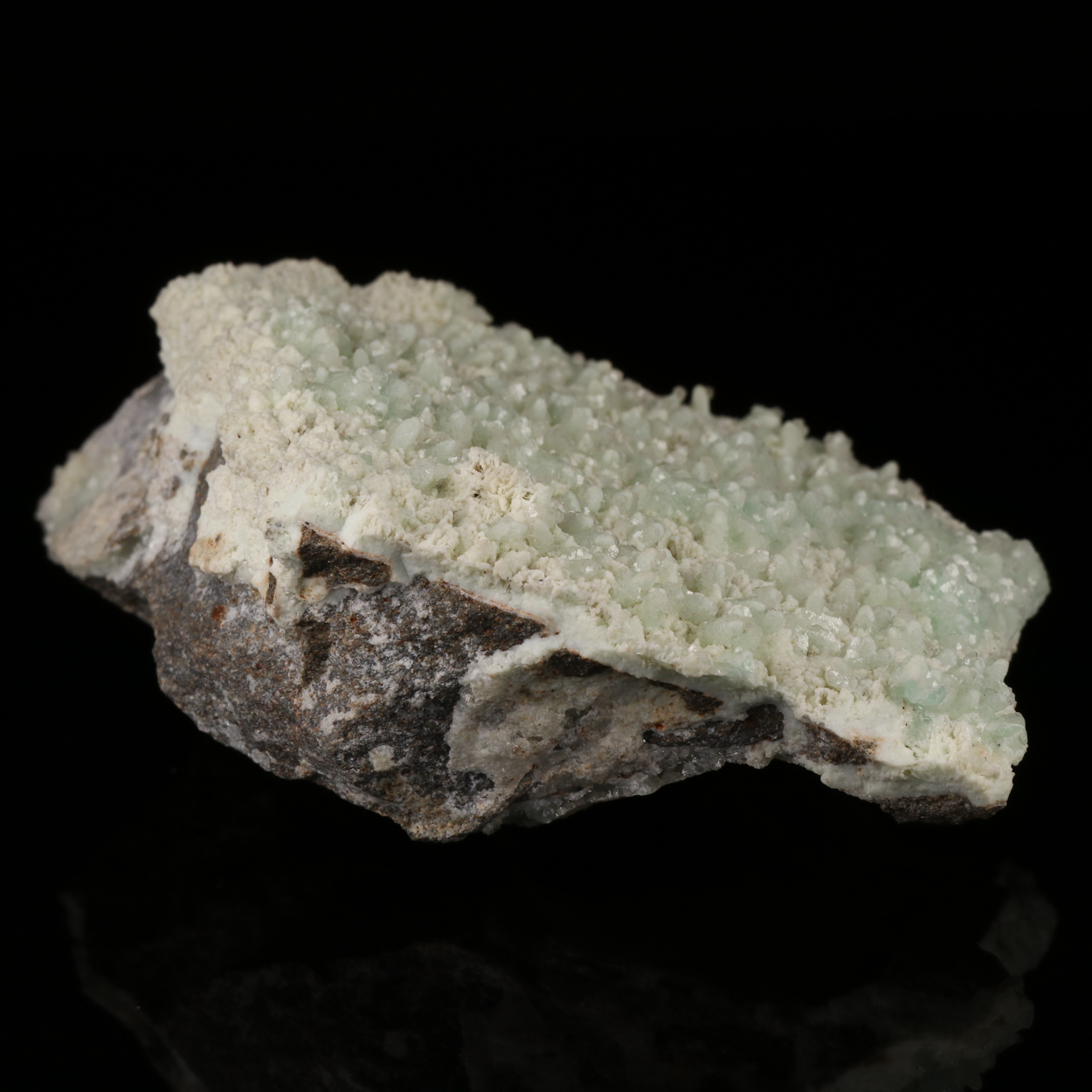 Calcite On Chalcedony On Smithsonite