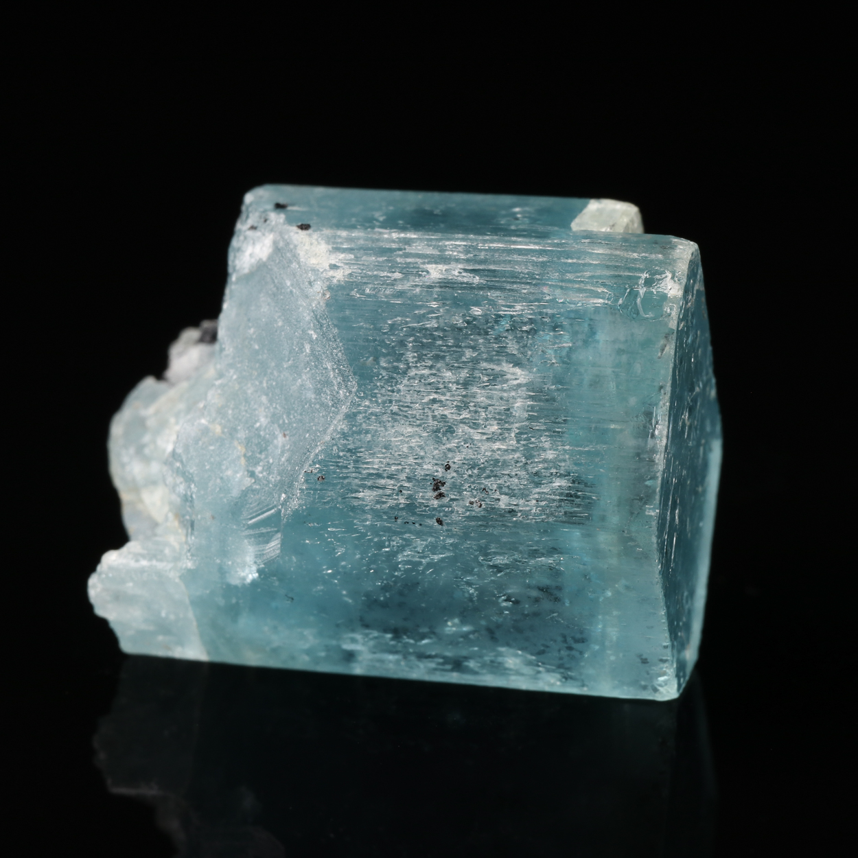 Aquamarine With Schorl