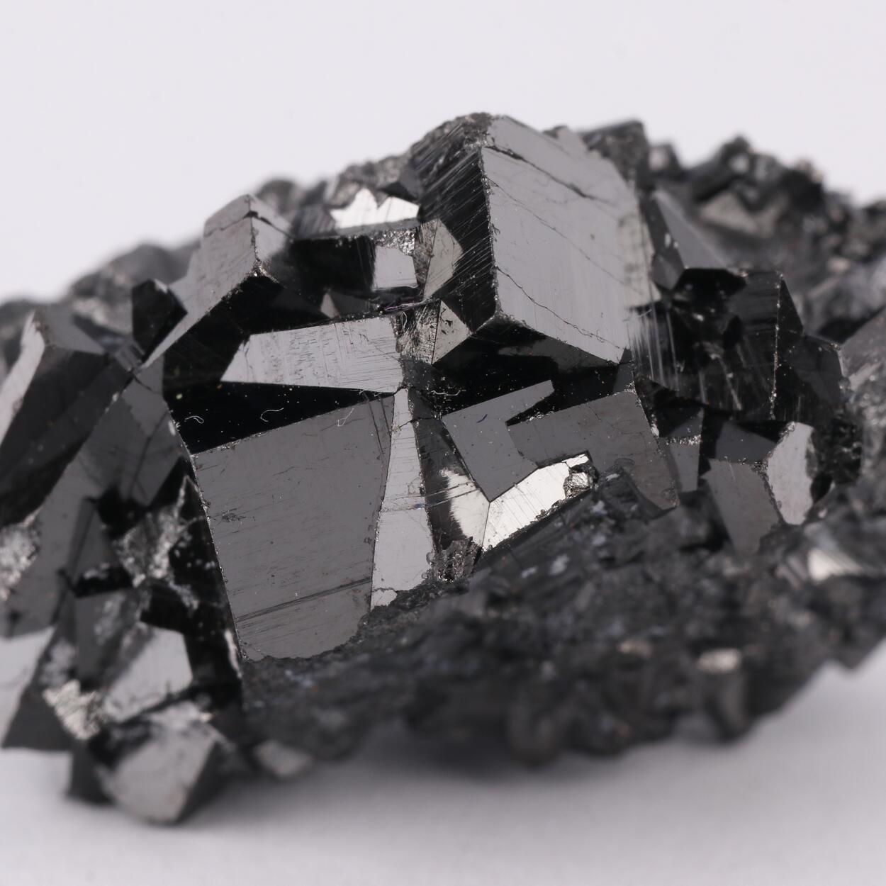 Bixbyite