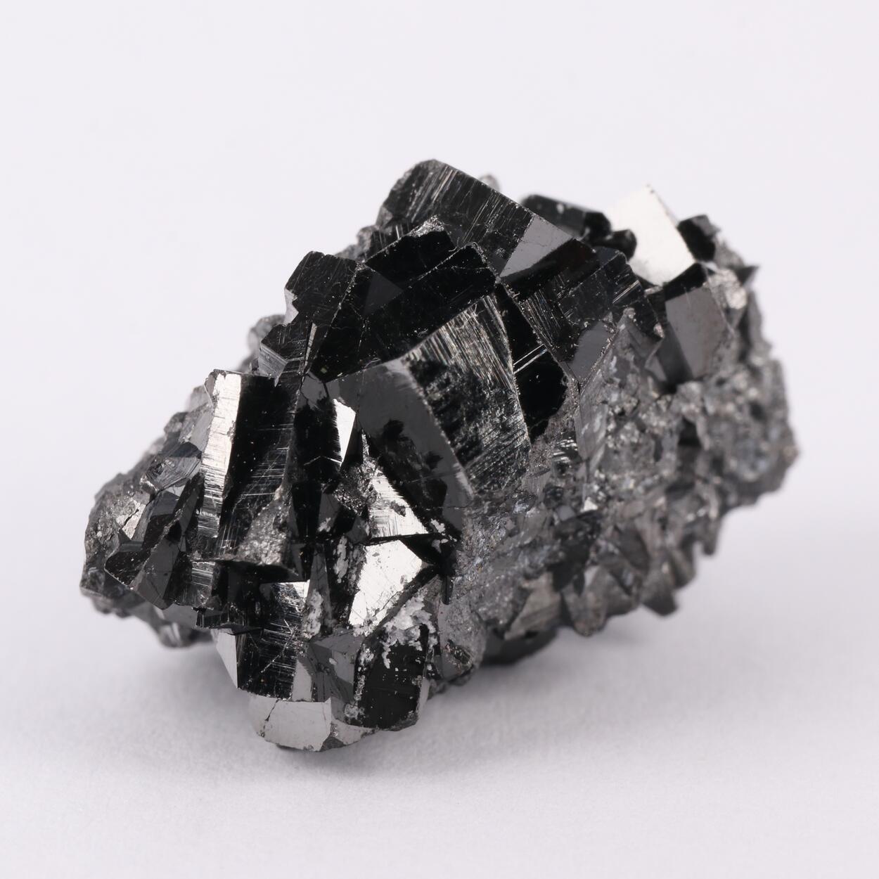 Bixbyite