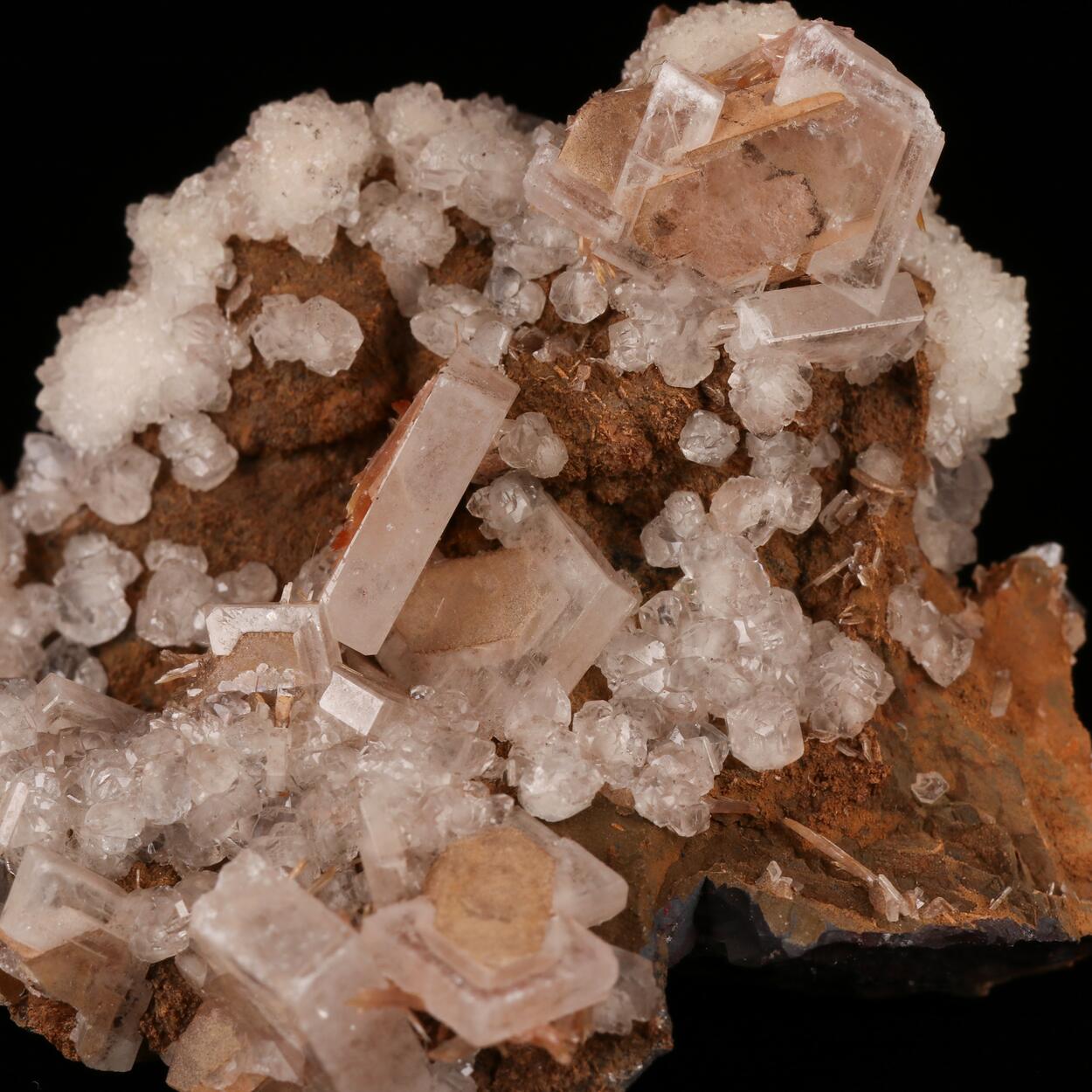 Inesite On Calcite With Baryte