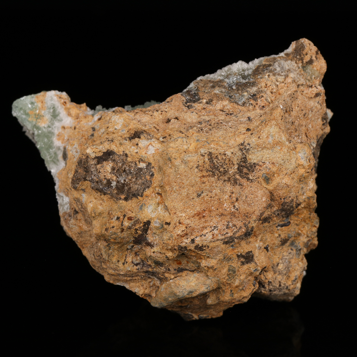 Skorpionite On Tarbuttite