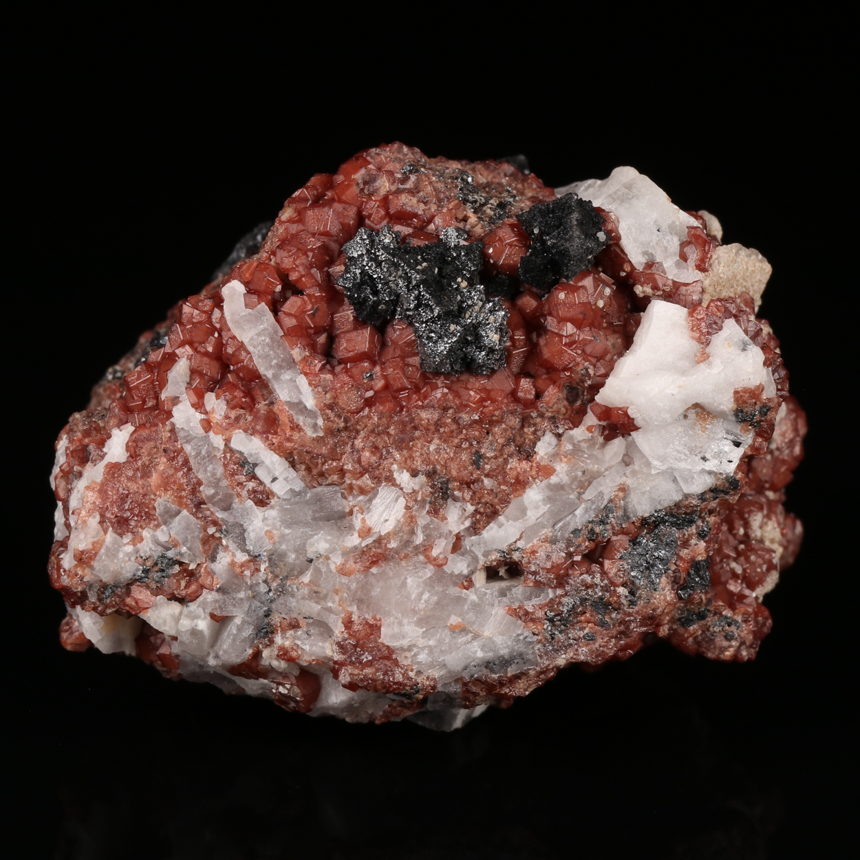 Baryte On Andradite With Hausmannite