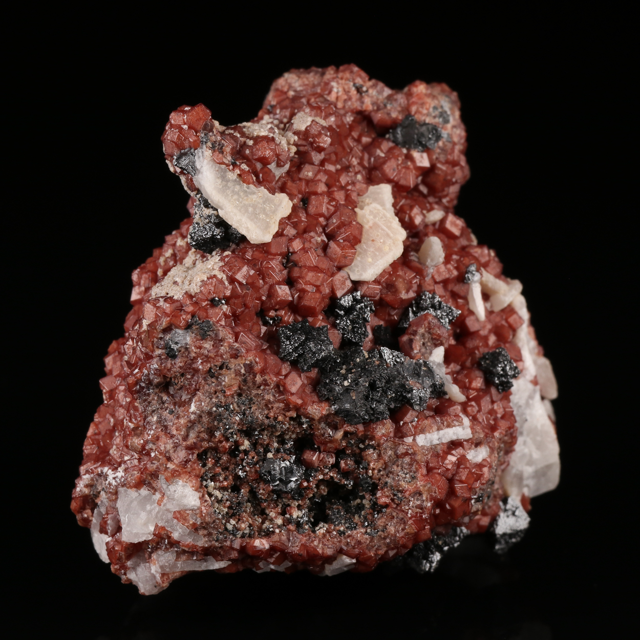 Baryte On Andradite With Hausmannite