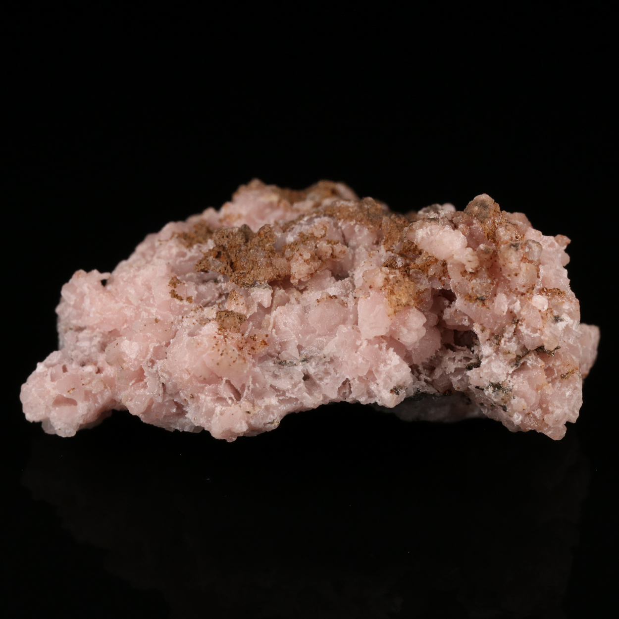 Caryopilite On Manganoan Calcite