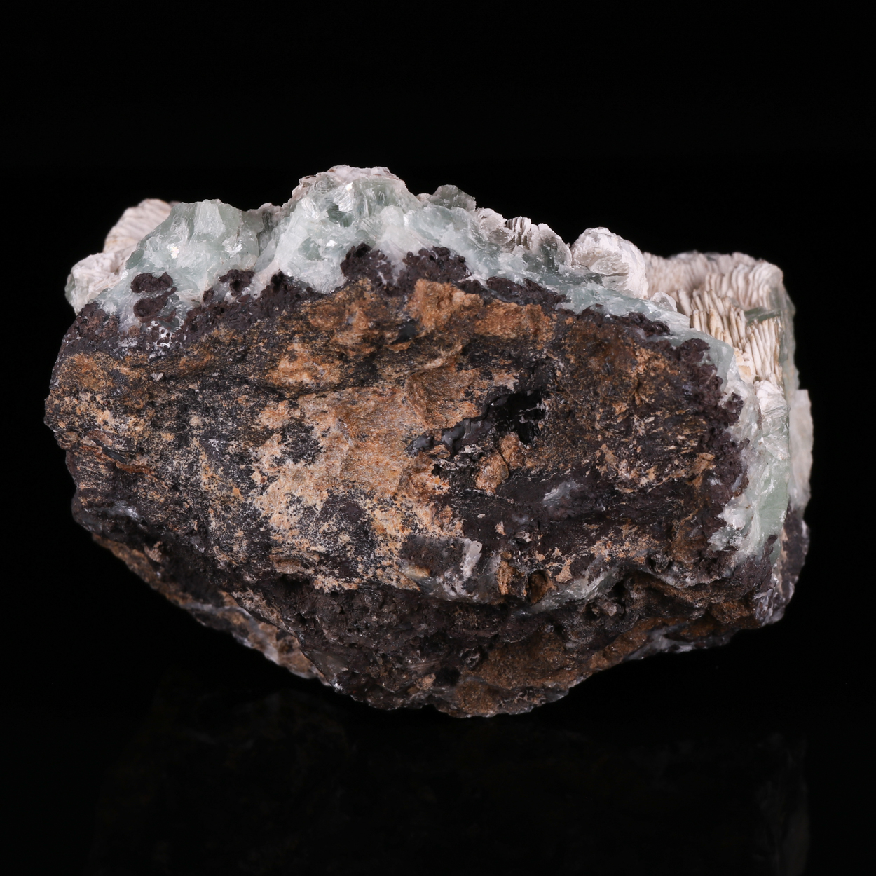 Hydrozincite On Tarbuttite