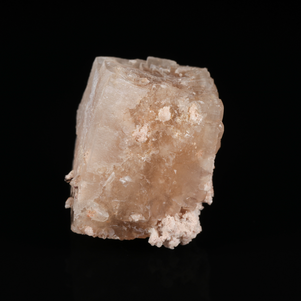 Hydroxyapophyllite-(K)
