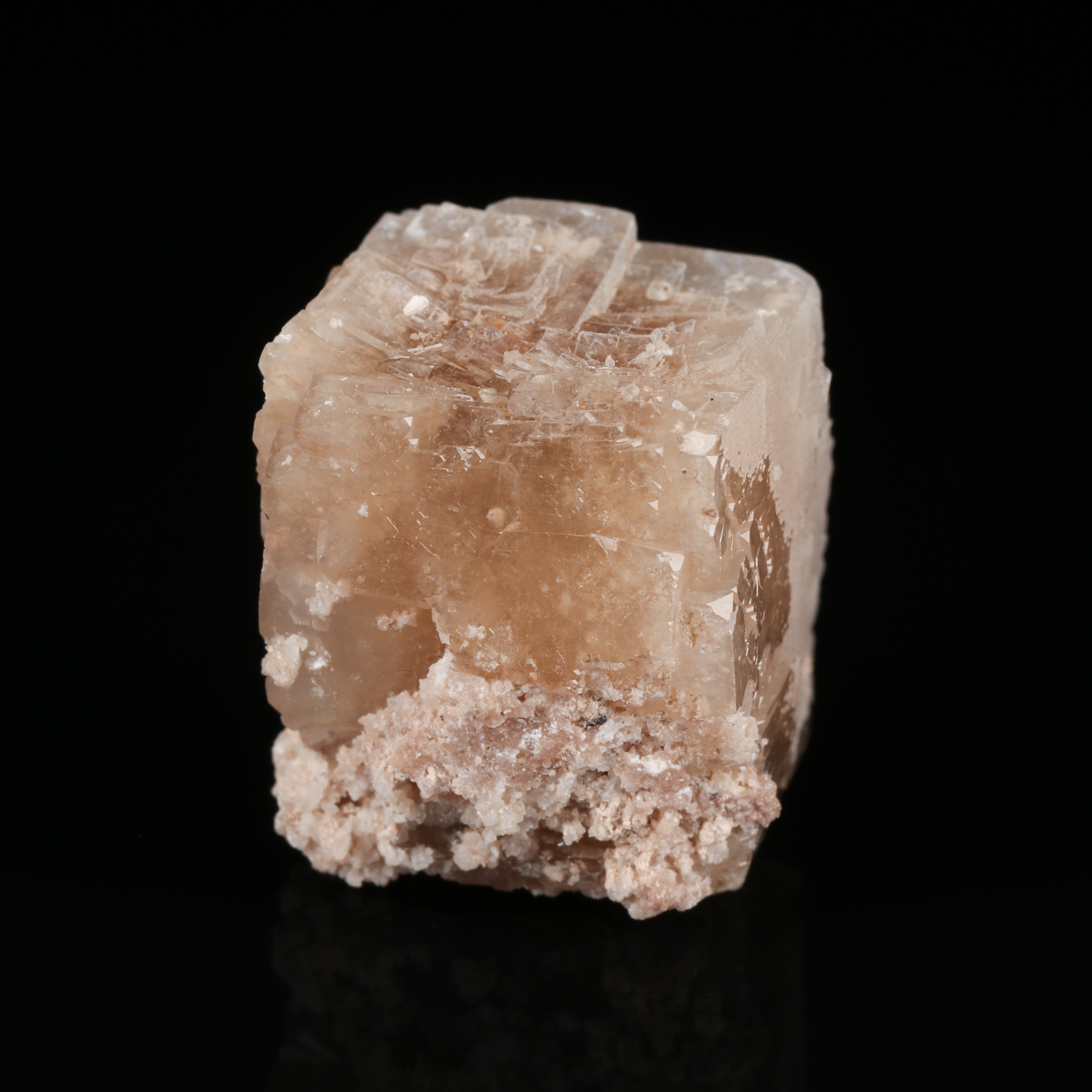 Hydroxyapophyllite-(K)