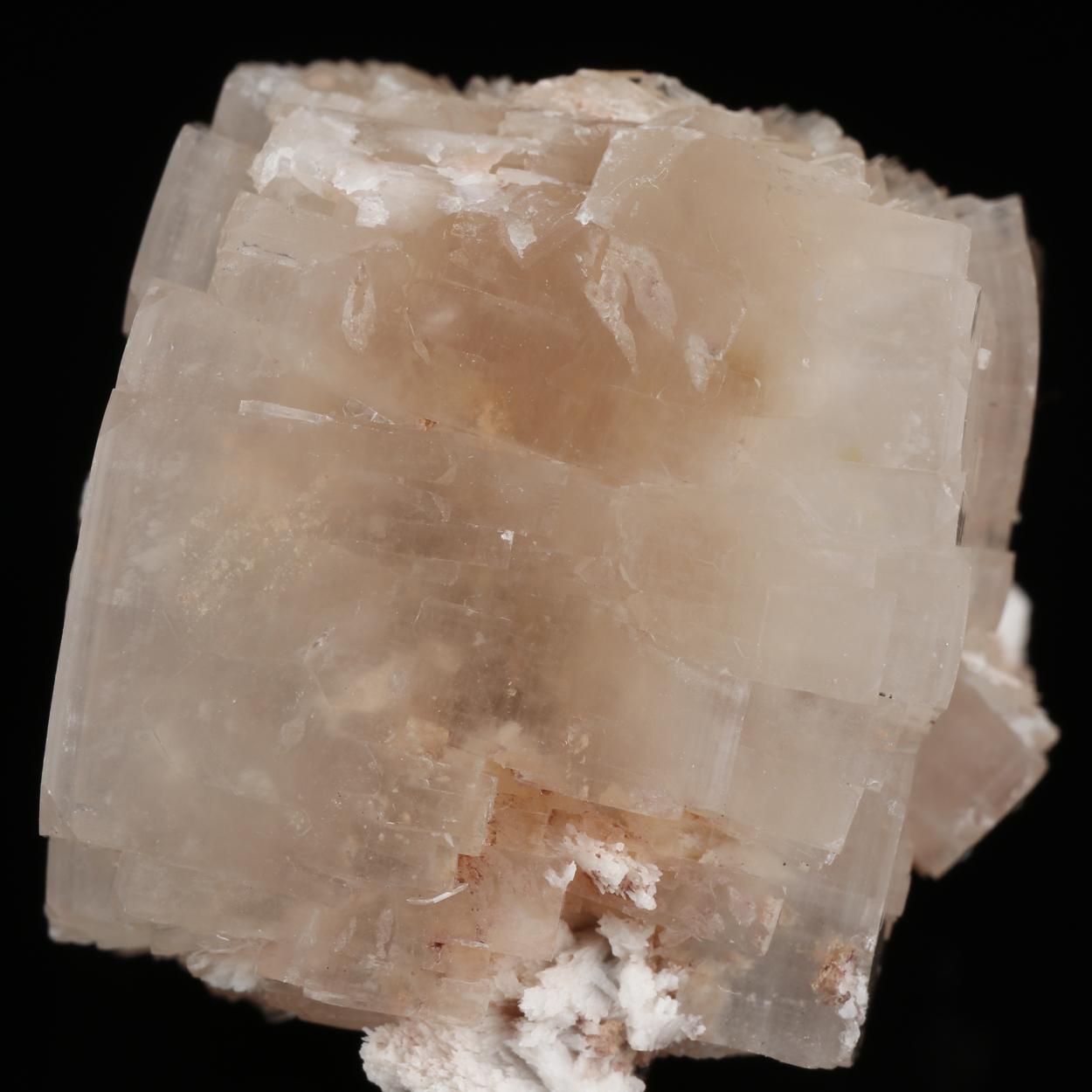 Hydroxyapophyllite-(K)