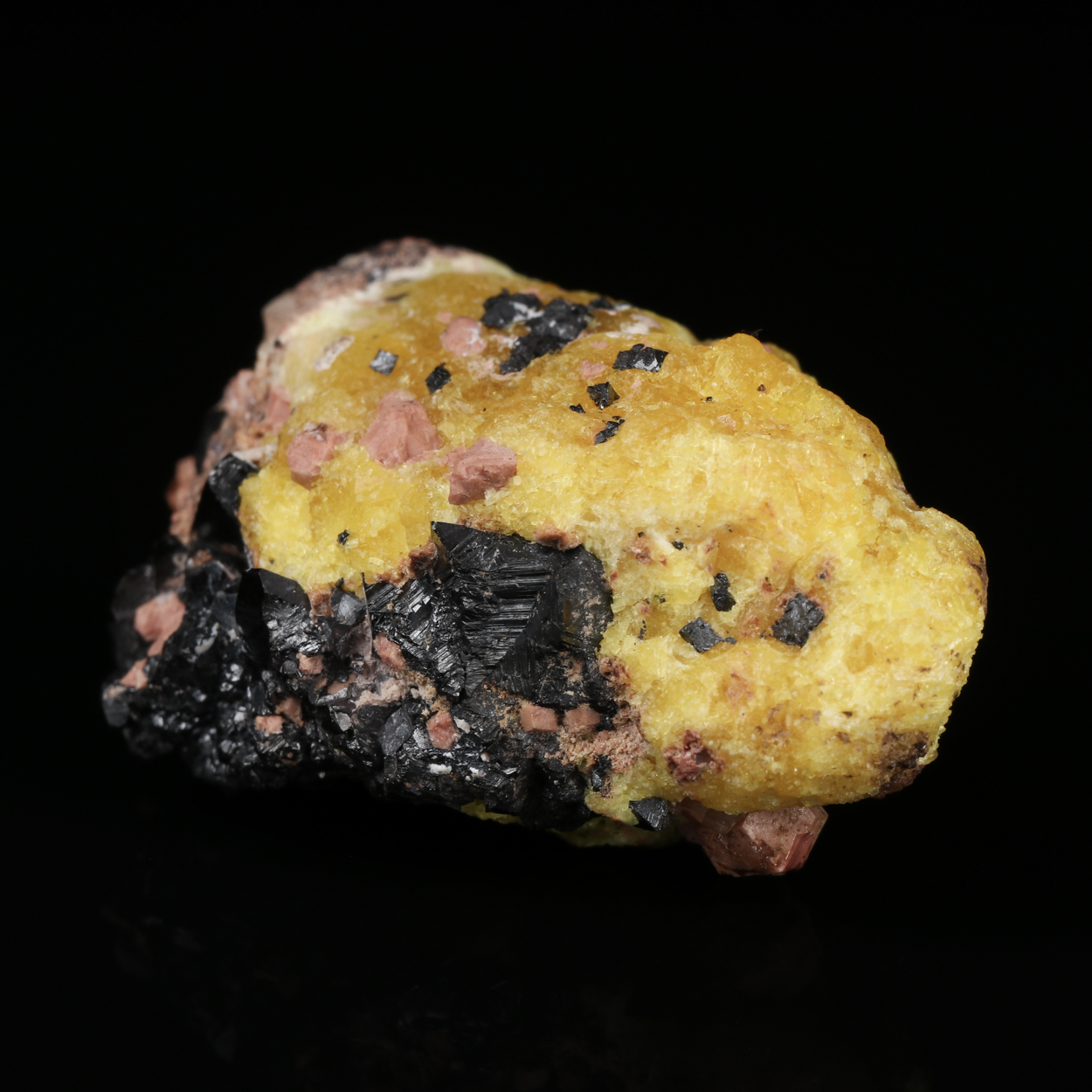 Hausmannite & Andradite With Jouravskite