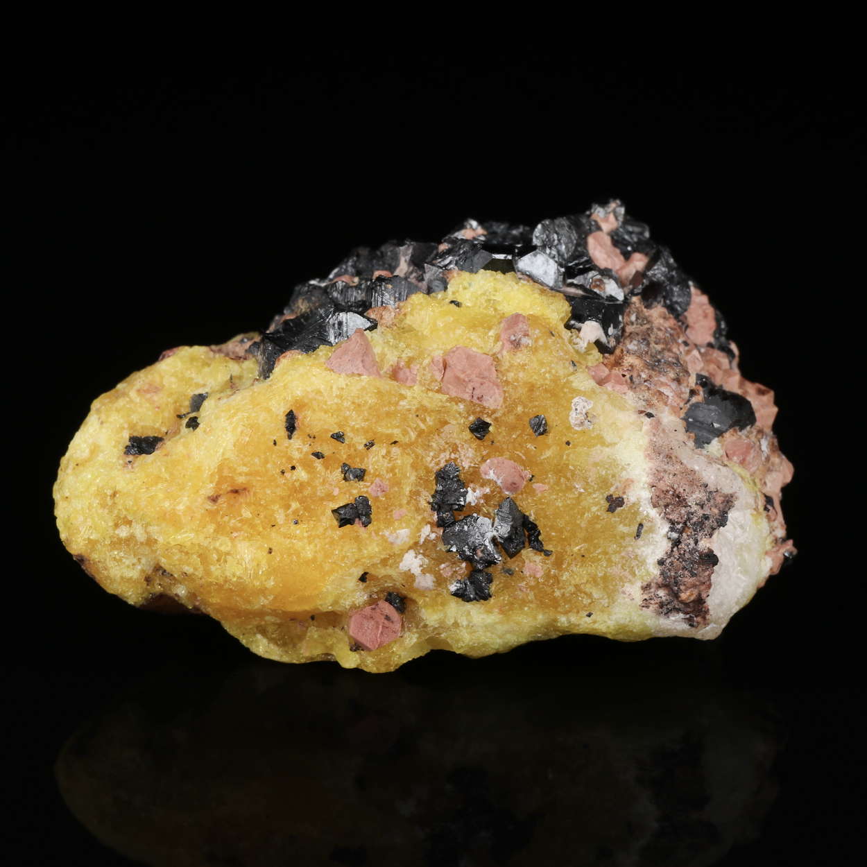 Hausmannite & Andradite With Jouravskite