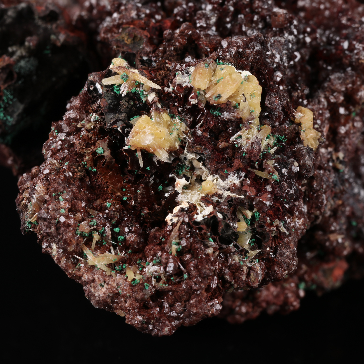 Malachite On Mimetite On Willemite