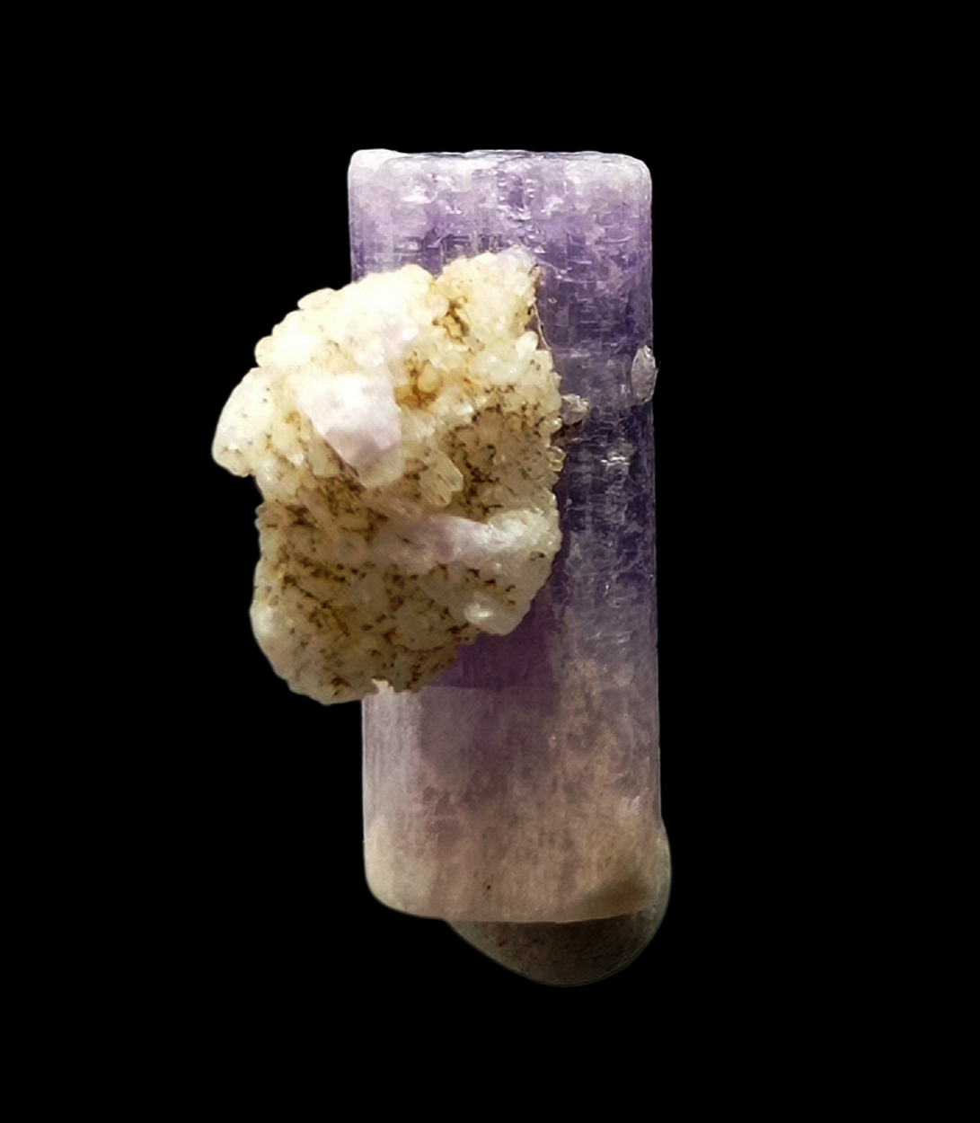 Apatite With Cleavelandite