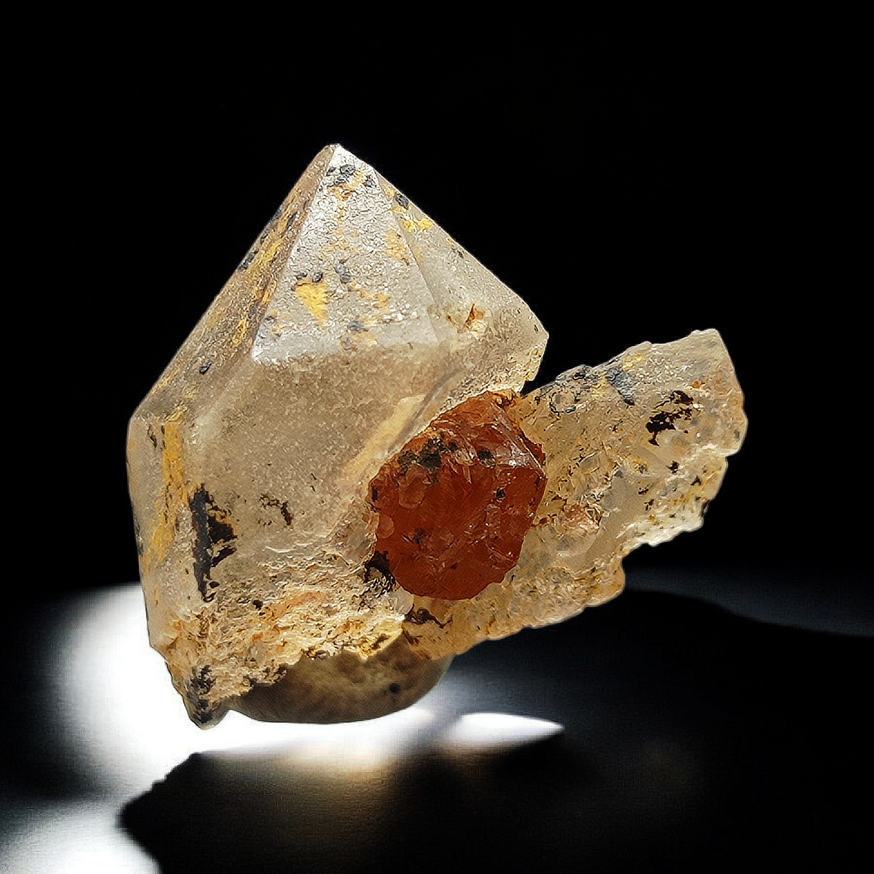 Bastnäsite-(Ce) with Quartz